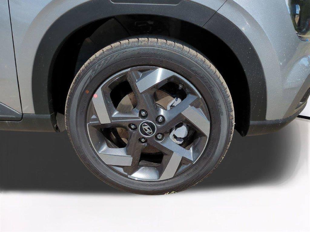 New 2026 Silver Hyundai SEL image 11