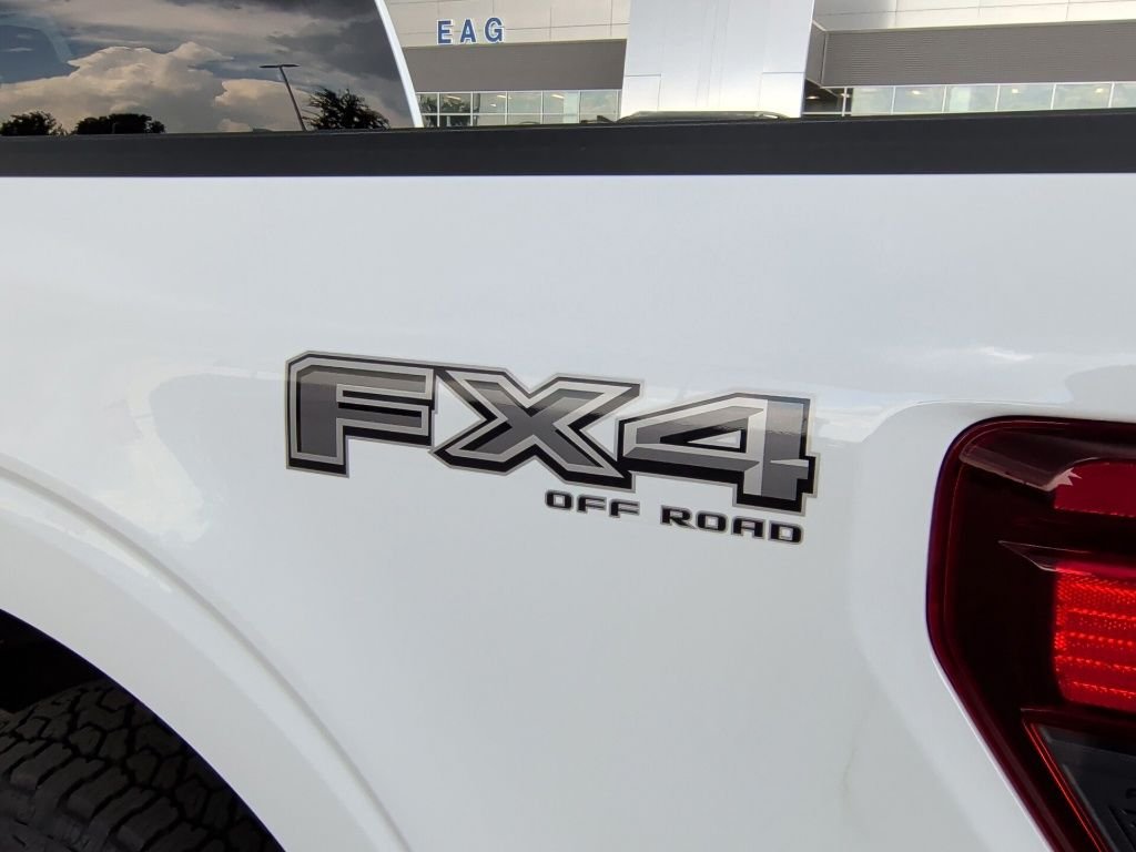 New 2026 Oxford White Ford STX® image 38