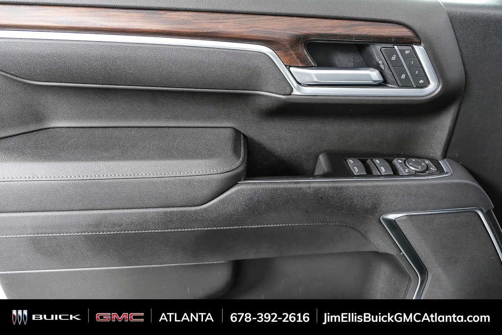 Used 2025 Summit White GMC SLT image 6
