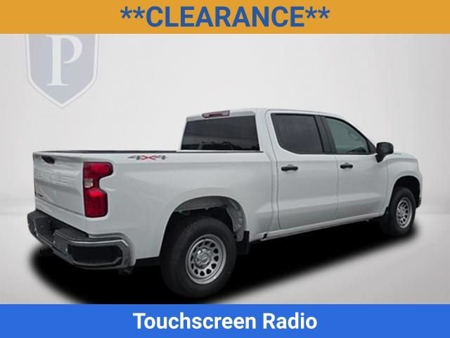 New 2026 Summit White Chevrolet WT image 6