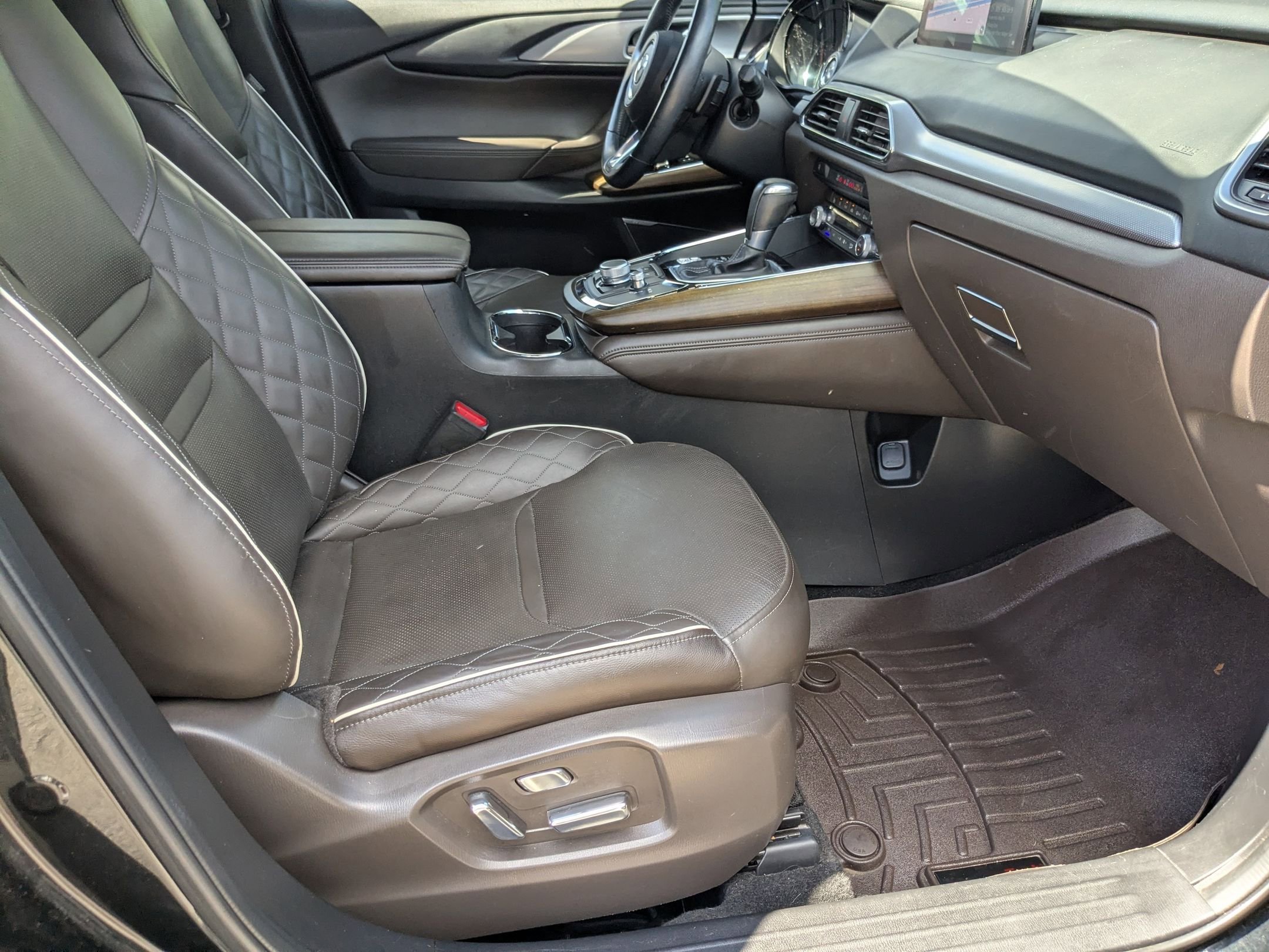 Used 2021 Jet Black Mica Mazda Signature image 27