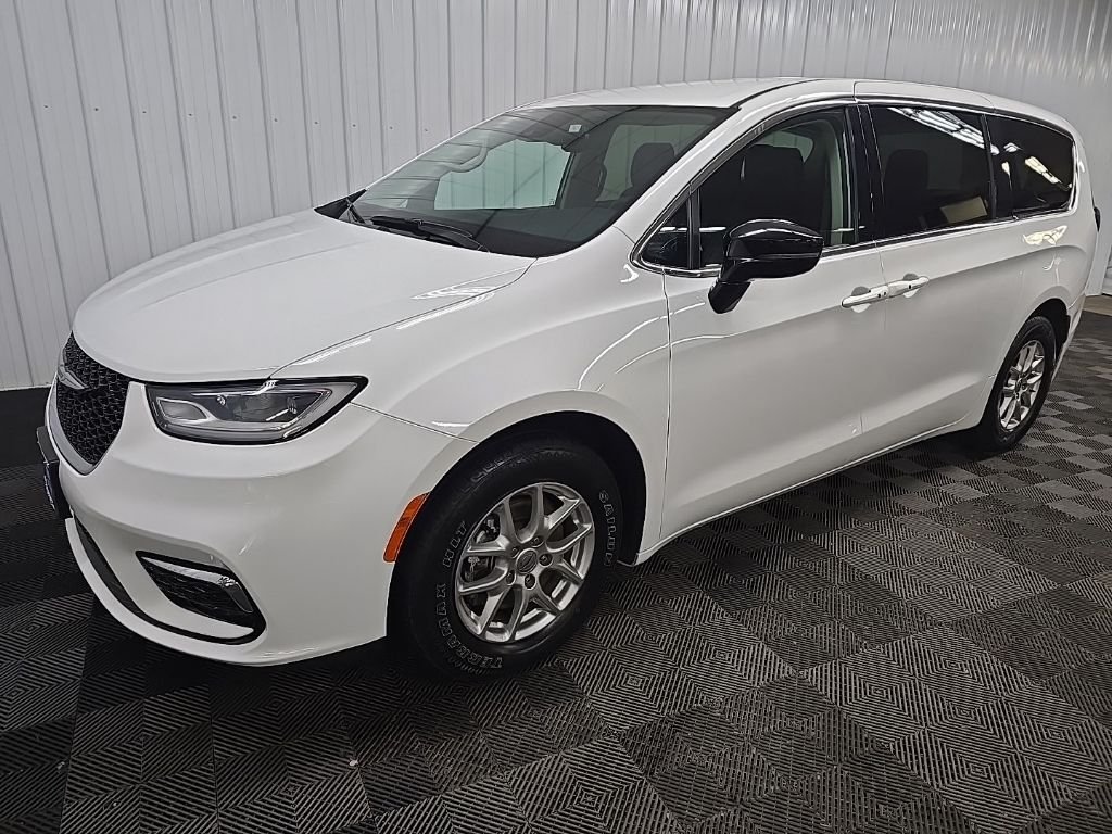 Used 2024 White Chrysler Touring L image 8
