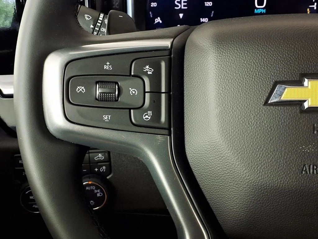 New 2026 Summit White Chevrolet LT image 18