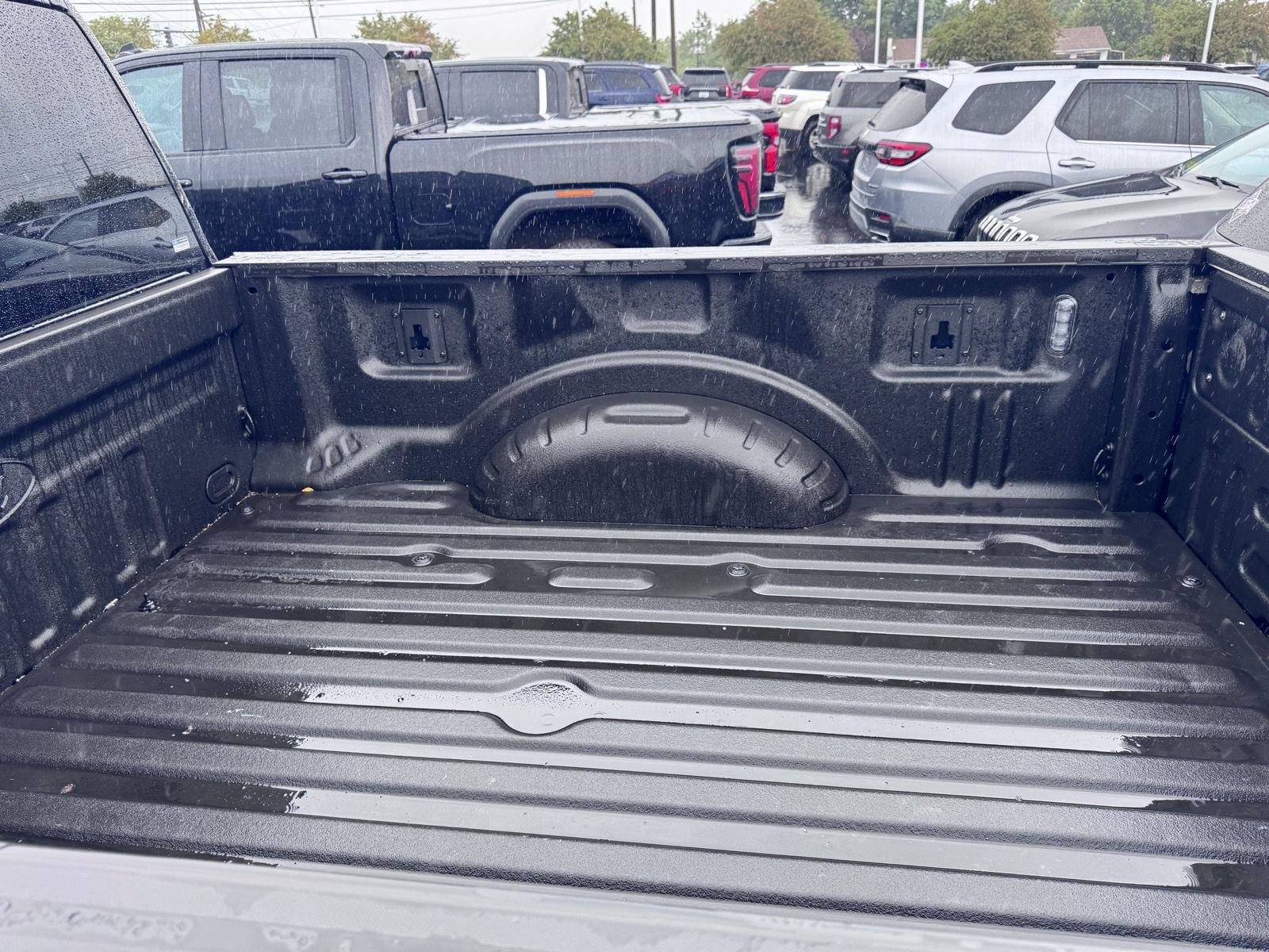 Used 2022 Agate Black Ford Lariat image 7