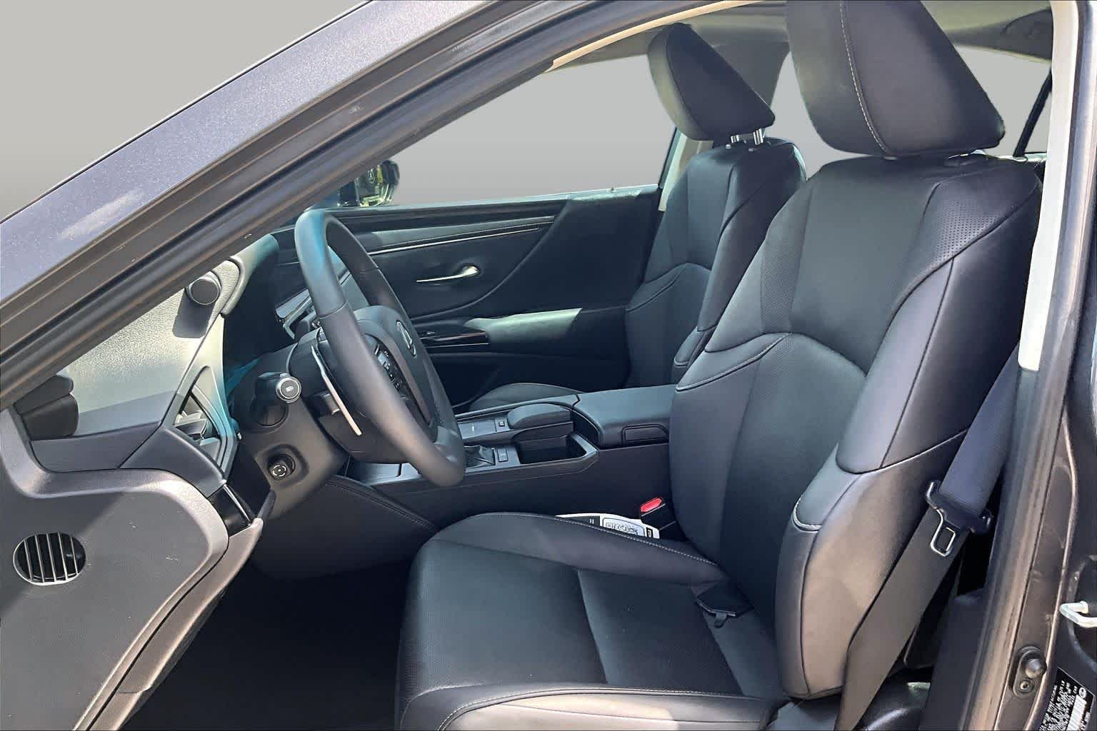 Used 2022 Cloudburst Gray Lexus  image 8