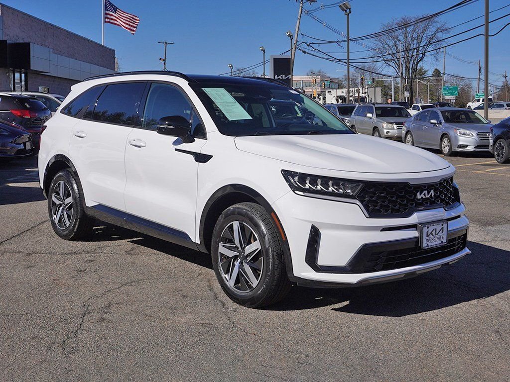 Used 2022 Kia Sorento S with VIN 5XYRL4LC7NG092690 for sale in Riverdale, NJ