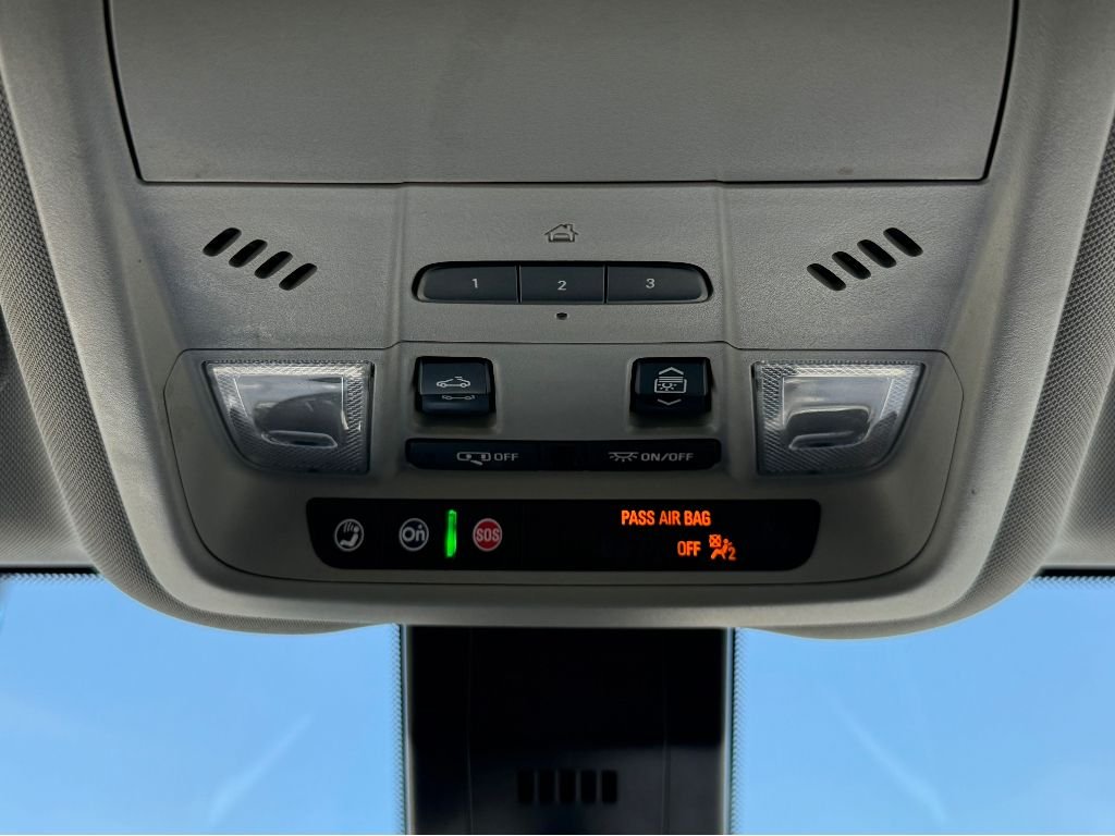 Used 2022 Silver Ice Metallic Chevrolet Premier image 29