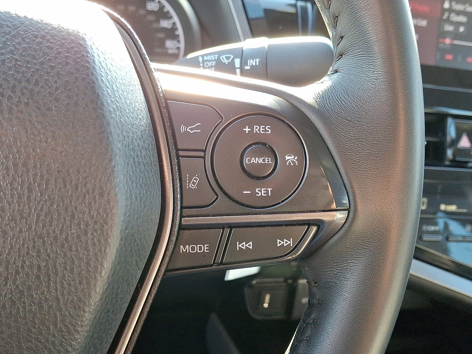 2024 Toyota Camry SE - Photo 23