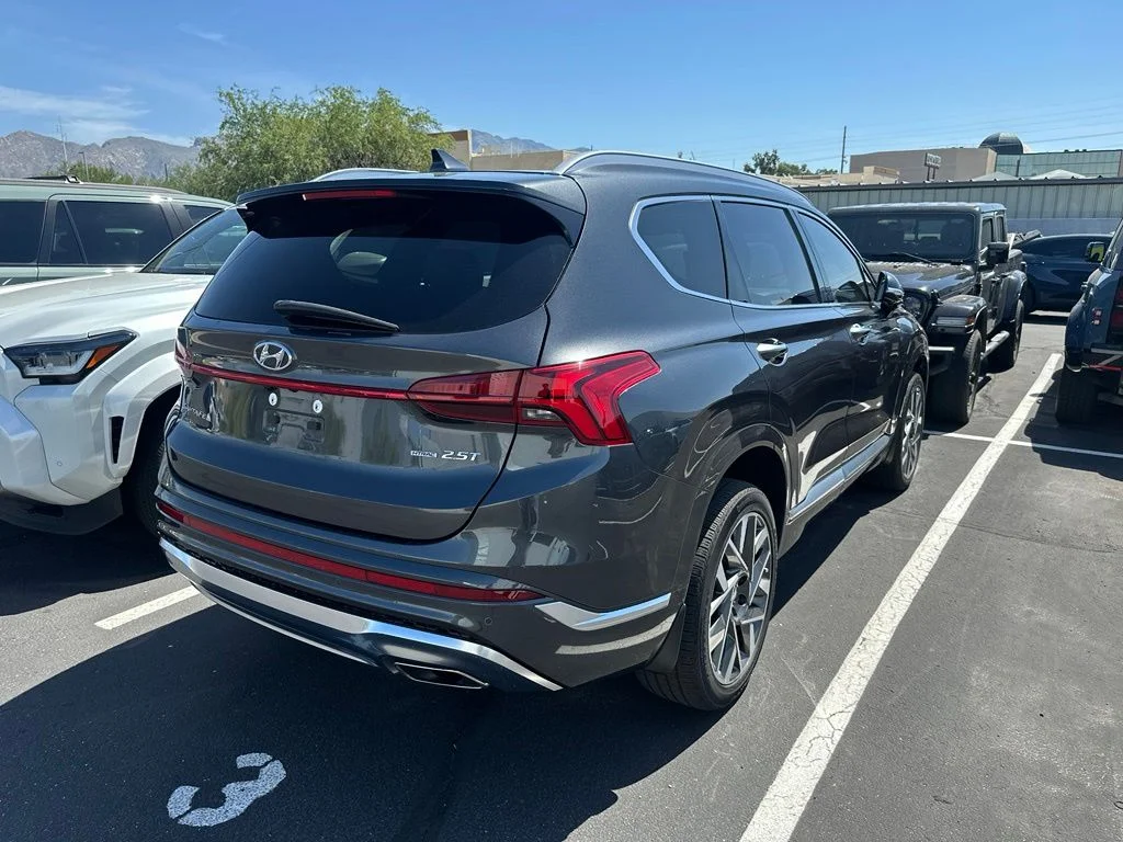 Used 2023 Gray Hyundai Calligraphy image 2