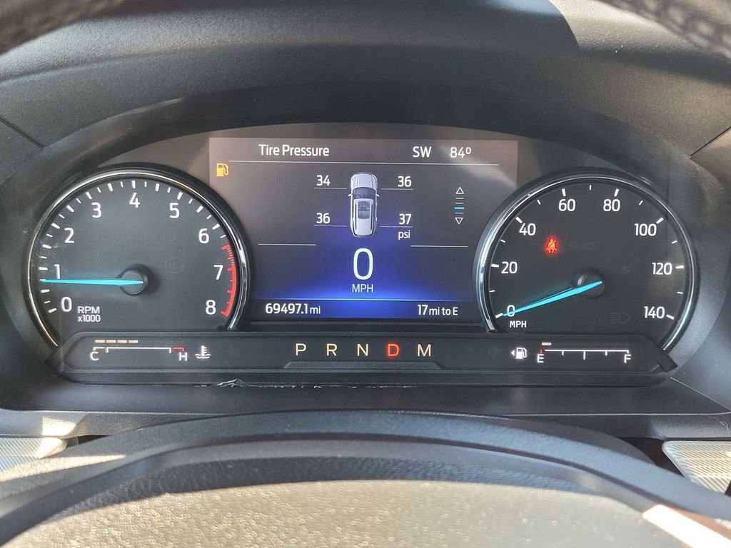 Certified Used 2020 Oxford White Ford XLT image 24