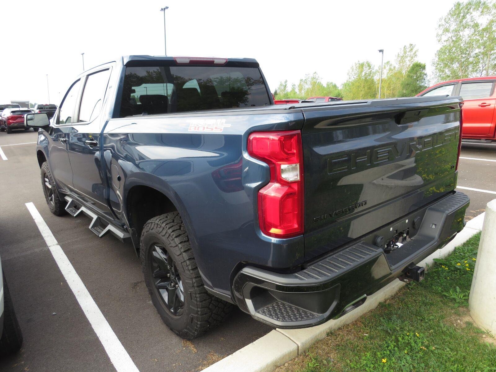 Used 2021 Northsky Blue Metallic Chevrolet LT Trail Boss image 10