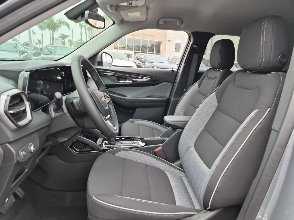 New 2026 Sterling Gray Metallic Chevrolet LT image 19