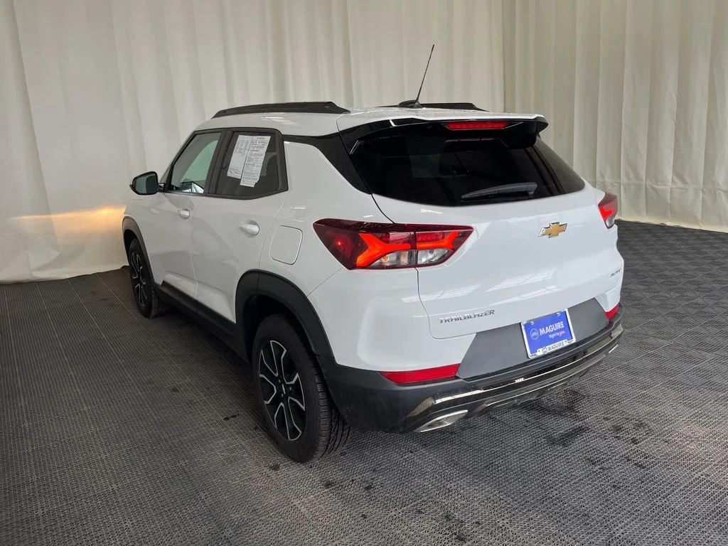 Used 2023 White Chevrolet ACTIV image 26