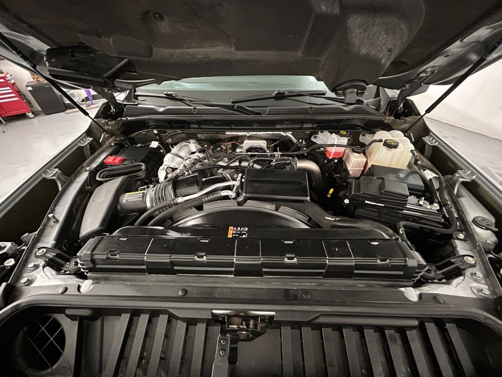 Used 2024 Silver GMC AT4 image 21