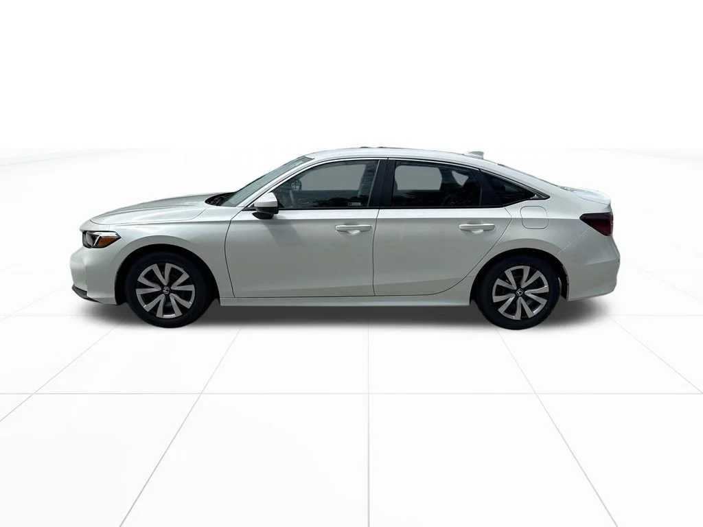 Certified Used 2026 Platinum White Pearl Honda 2WD LX image 5