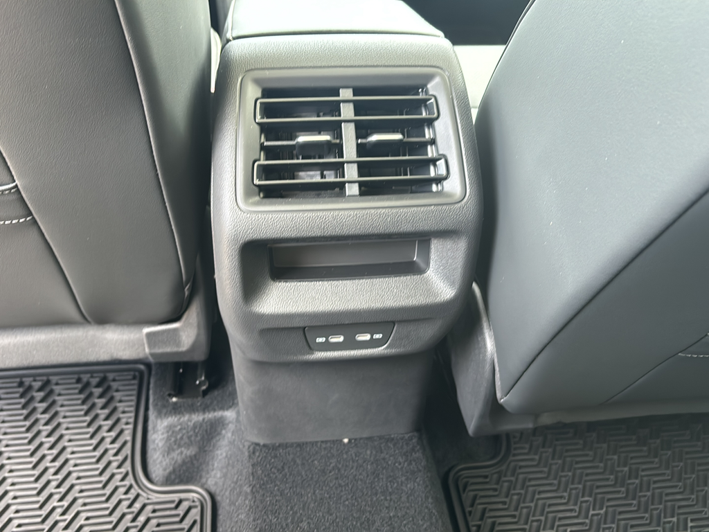 New 2026 White/off-white Volkswagen 2.0T SE image 16