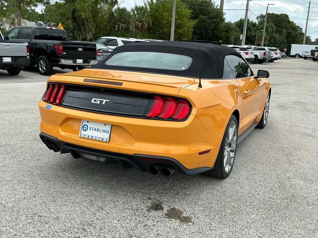 Used 2022  Ford GT Premium image 14