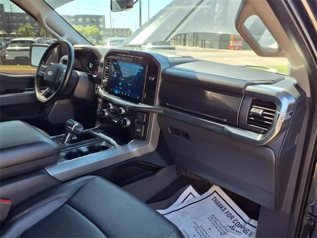 Used 2022  Ford XL image 46