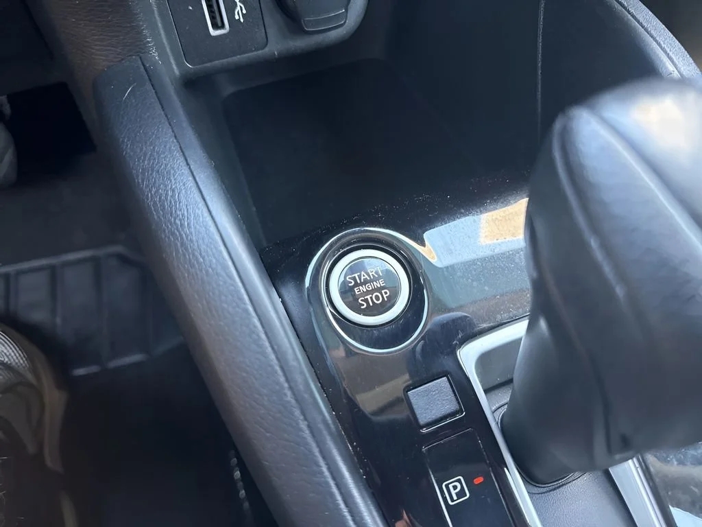 Used 2020 Black Nissan S image 19