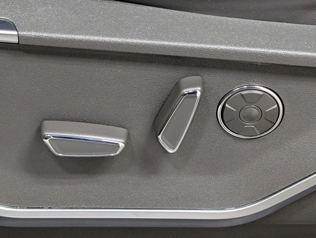 New 2026 Marsh Gray Ford Platinum® image 18