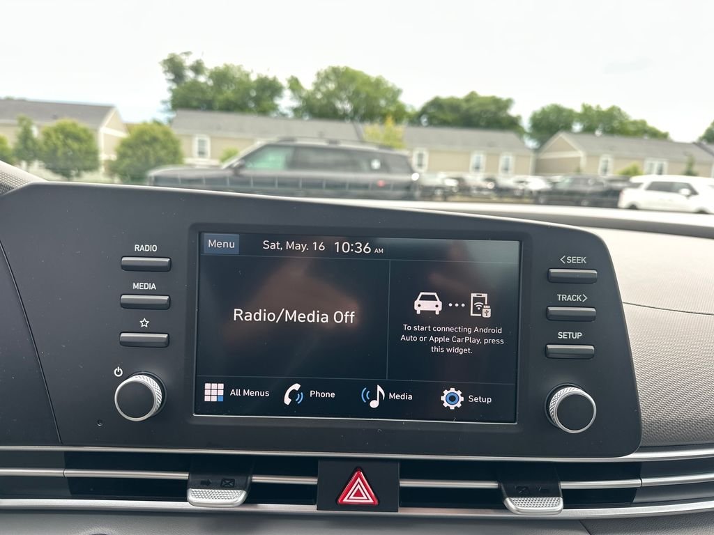 Used 2026 Abyss Black Hyundai SEL Sport image 18