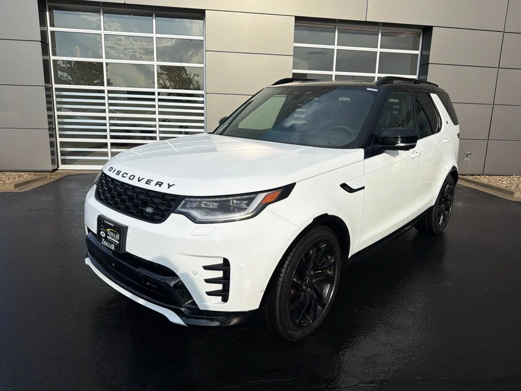 Used 2023 Fuji White Land Rover S R-Dynamic image 1