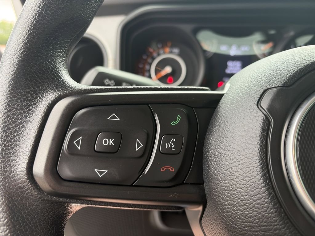 Used 2024 White Jeep Sport image 19