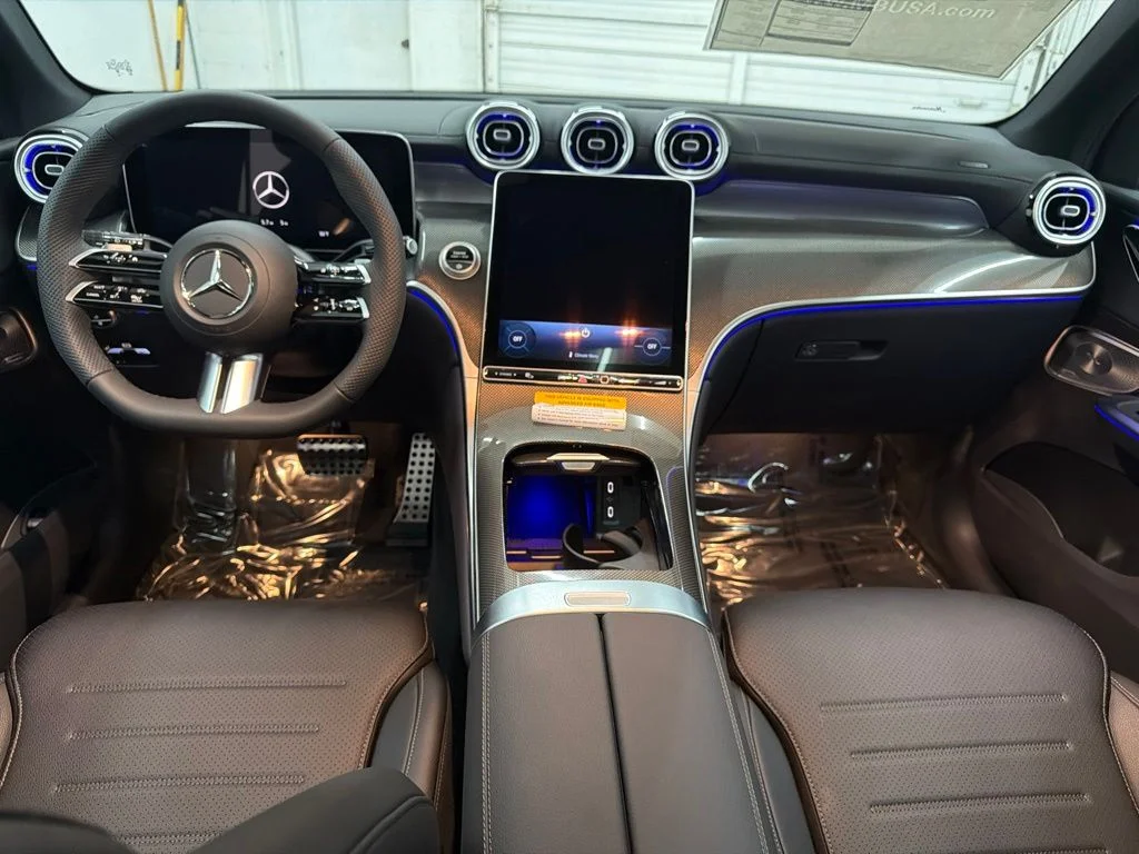New 2026 Black Mercedes-Benz GLC 300 image 21