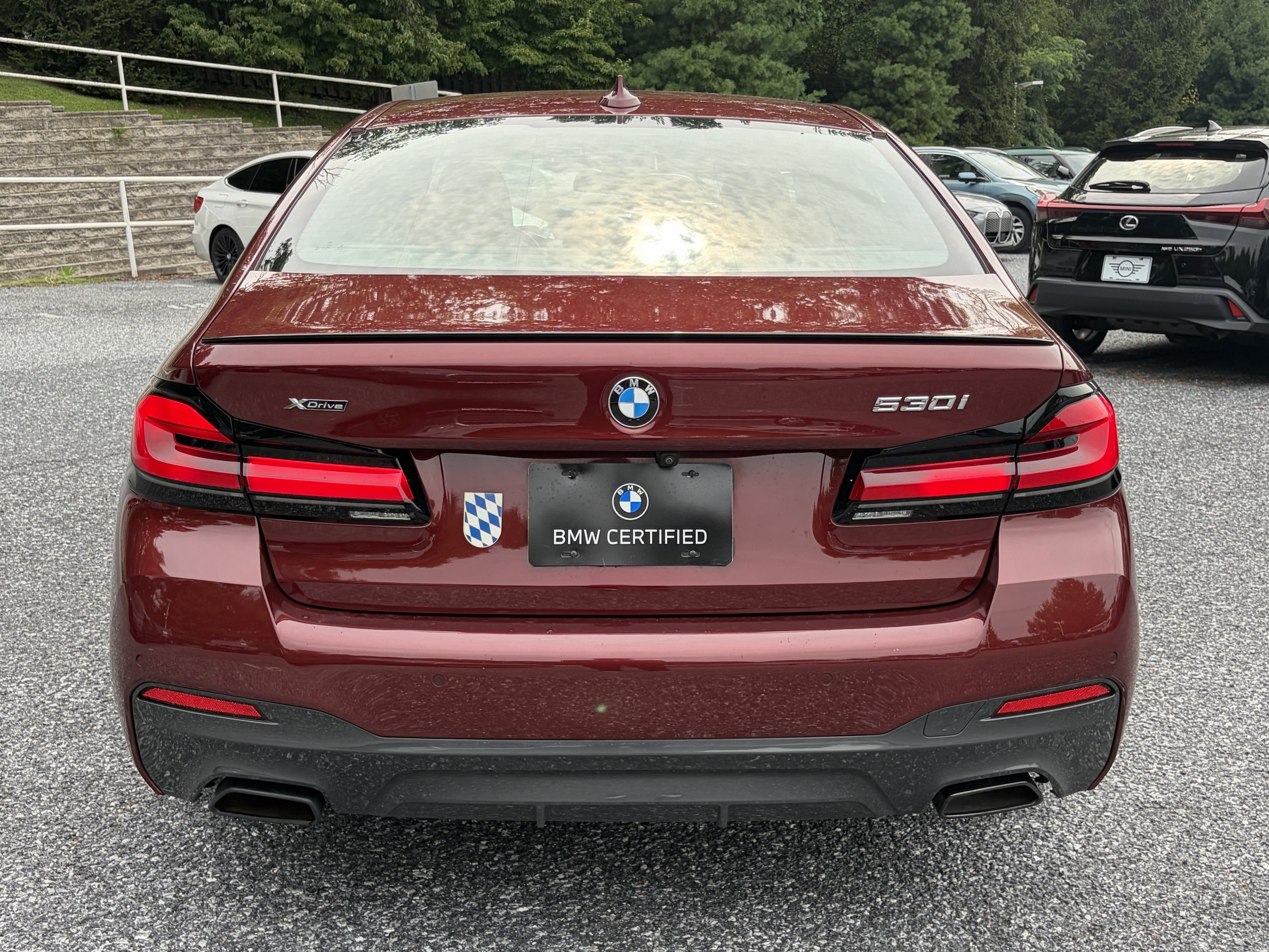 Used 2023 AVENTURIN RED MET BMW 530i xDrive image 6