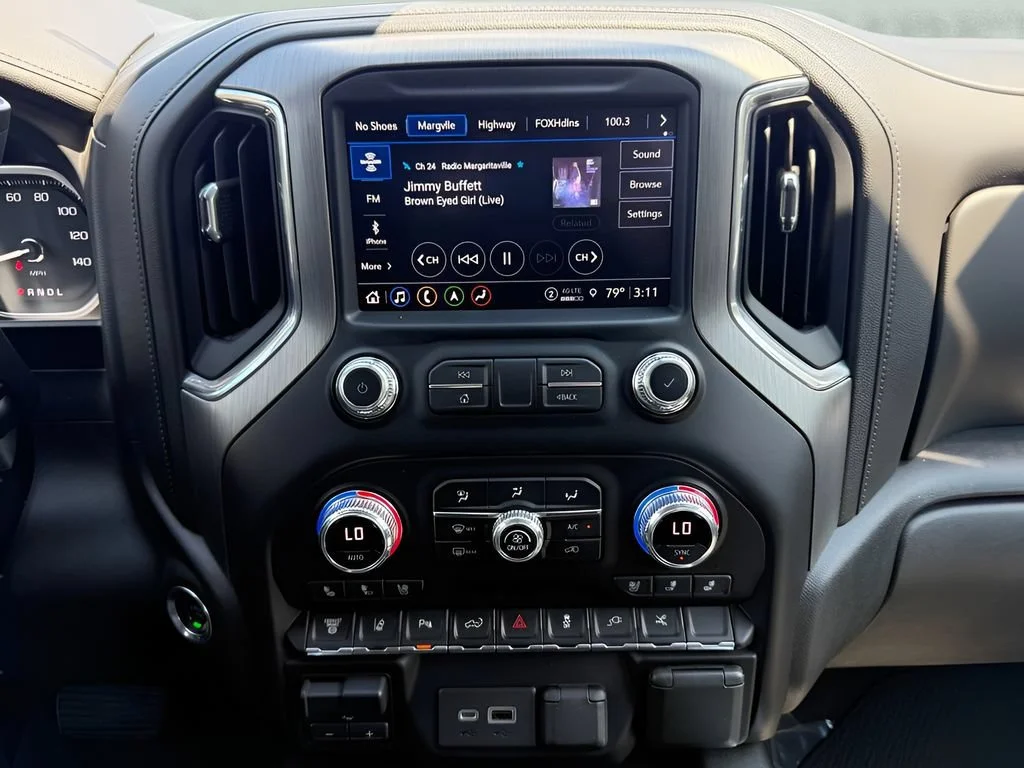 Used 2022 Onyx Black GMC Denali DRW image 24