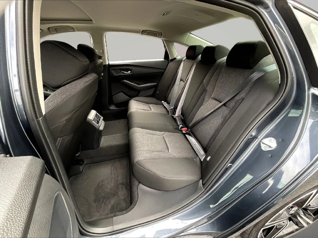 New 2026 Meteorite Gray Metallic Honda SE image 24