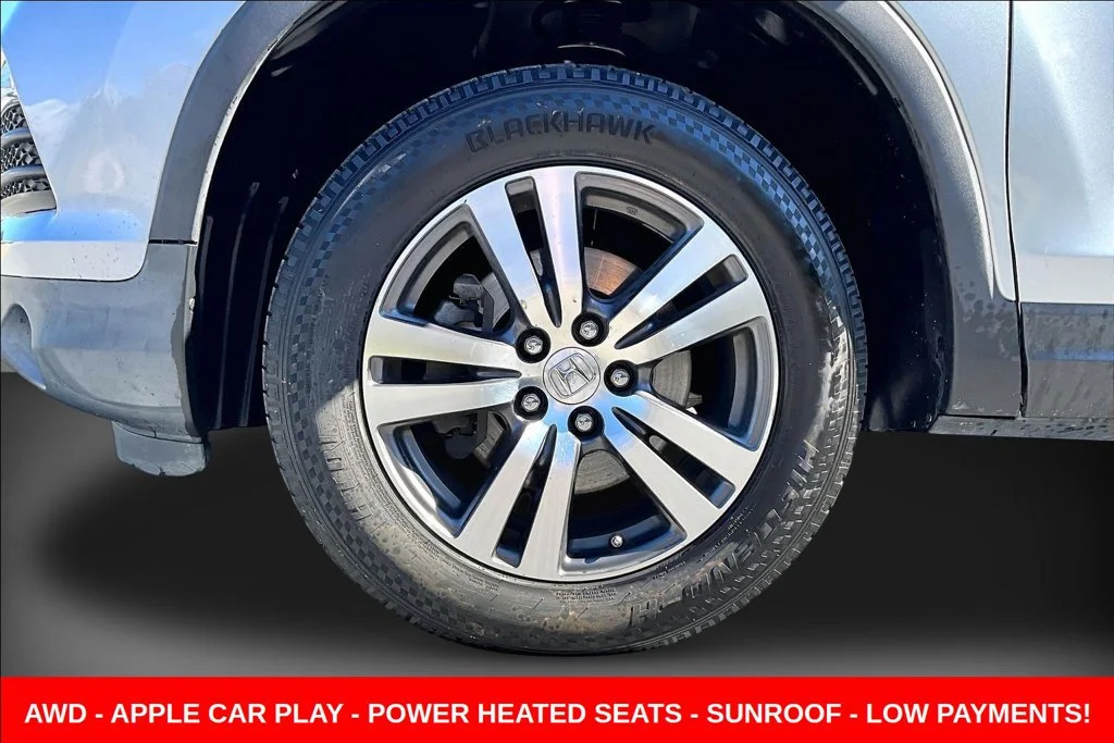 Used 2016  Honda EX-L image 42