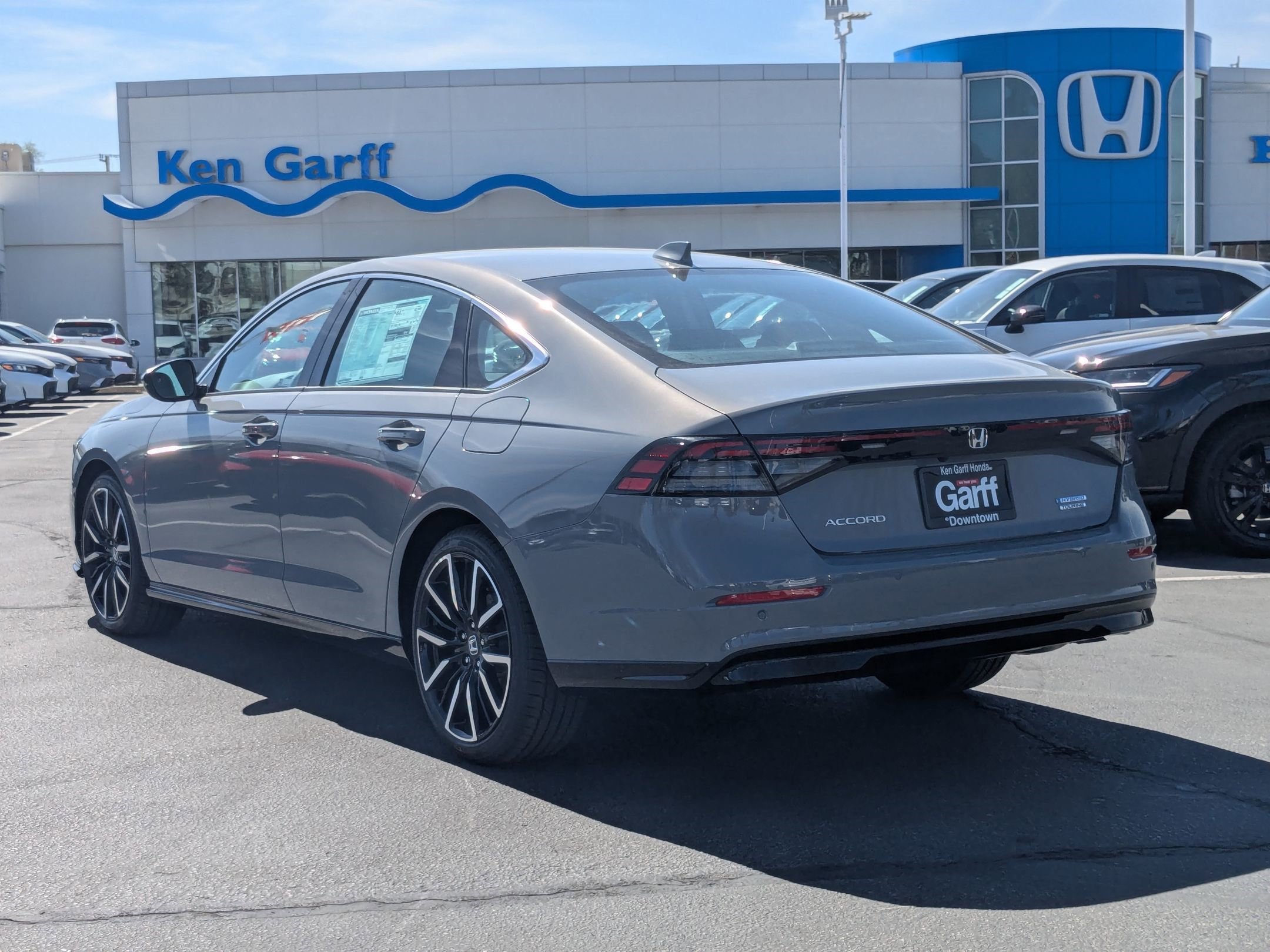New 2026 Urban Gray Pearl Honda Touring image 5