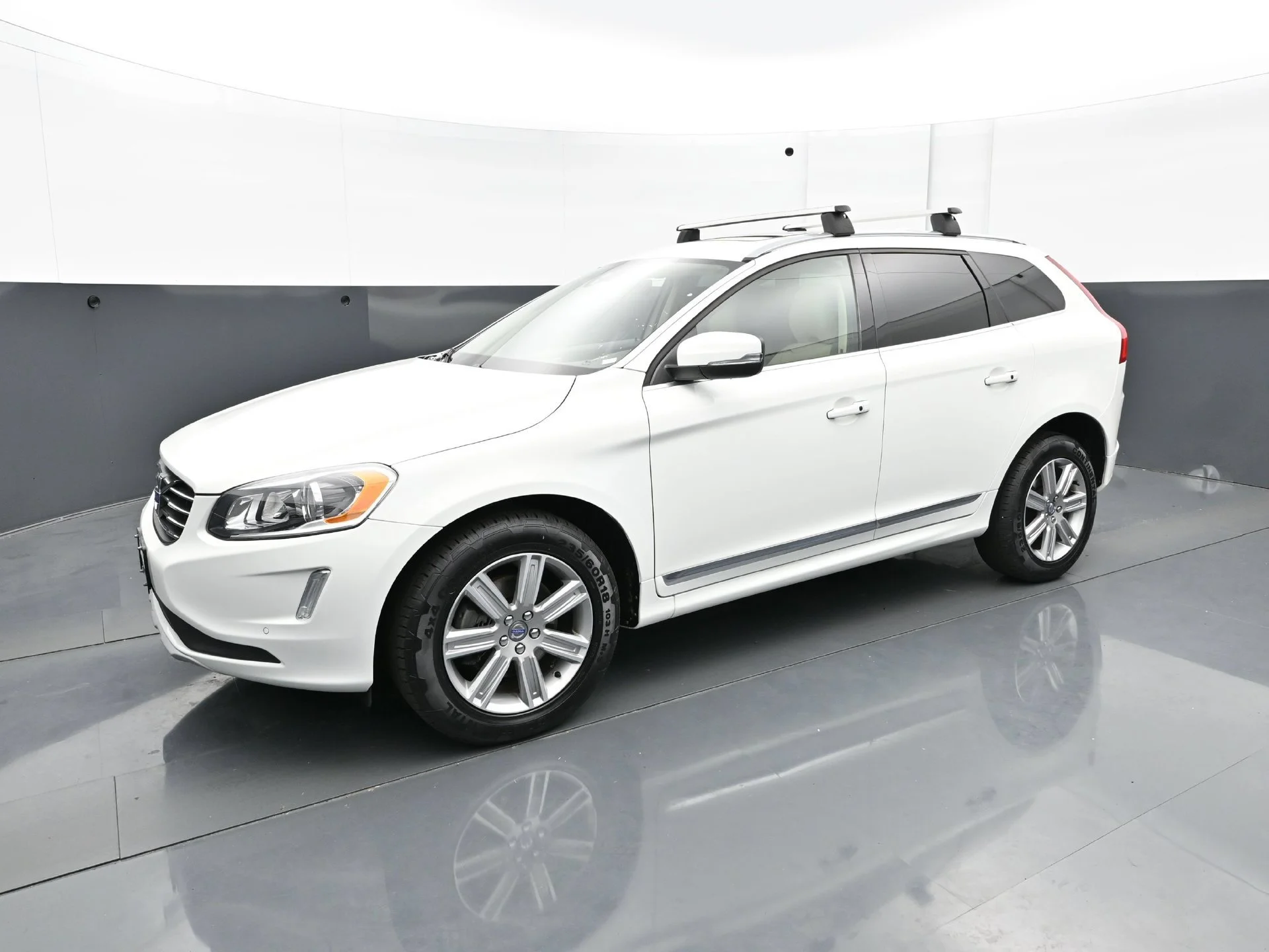 Used 2016 Volvo XC60 T6 with VIN YV449MRK5G2882748 for sale in White Bear Lake, Minnesota