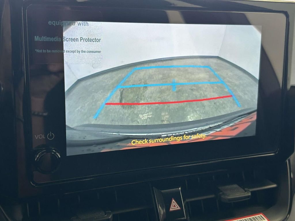 Certified Used 2025  Toyota LE image 27