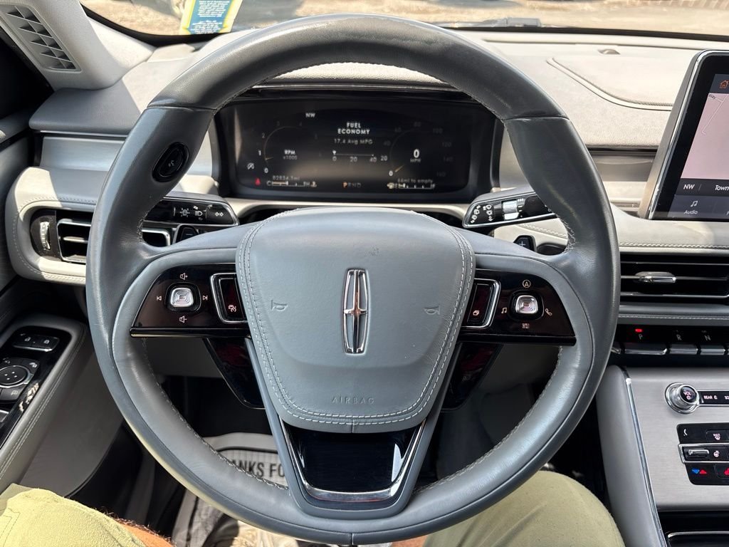Used 2020 Gray Lincoln Reserve image 27