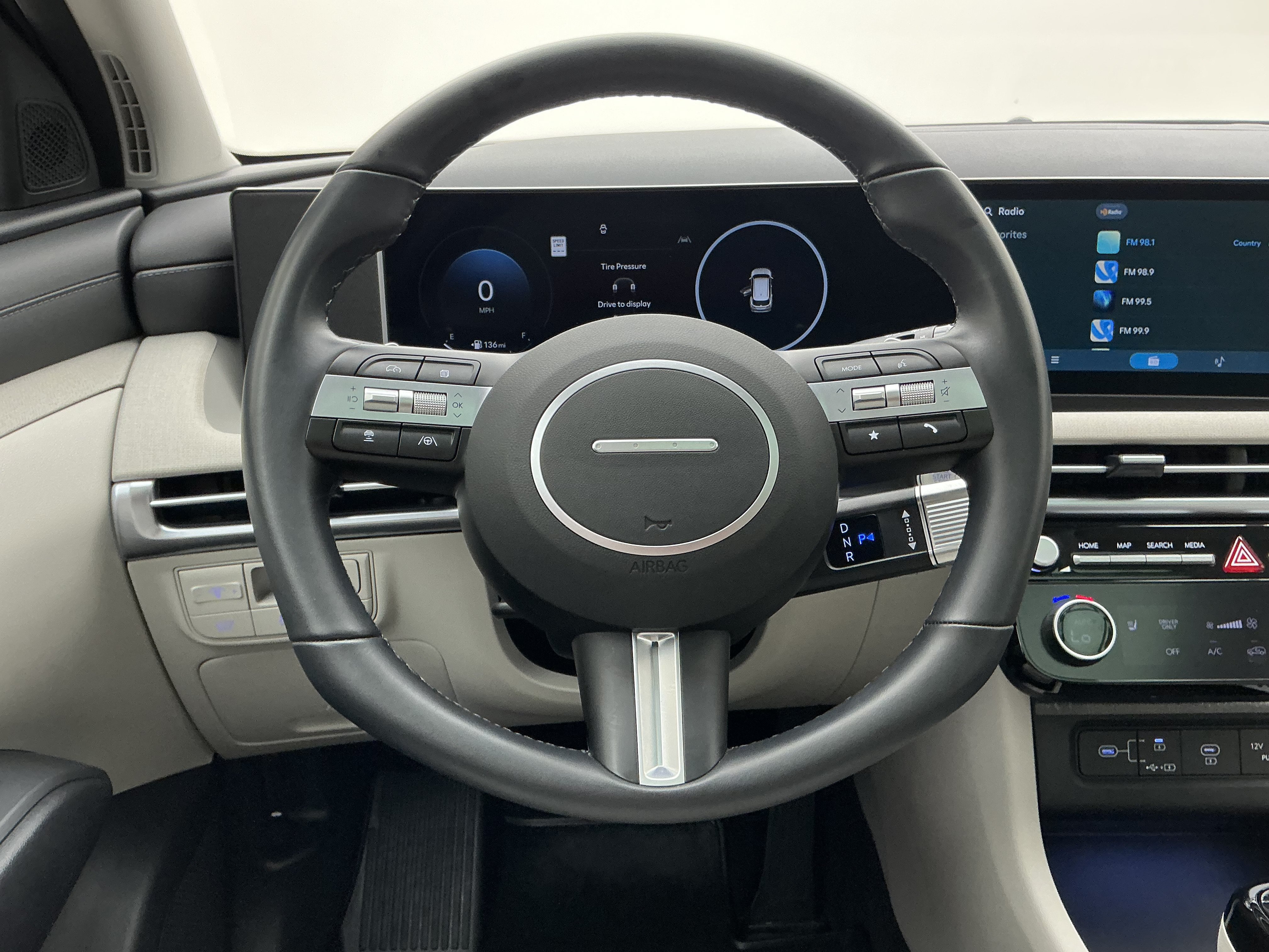 Used 2025 Ash Black Hyundai SEL Convenience image 21