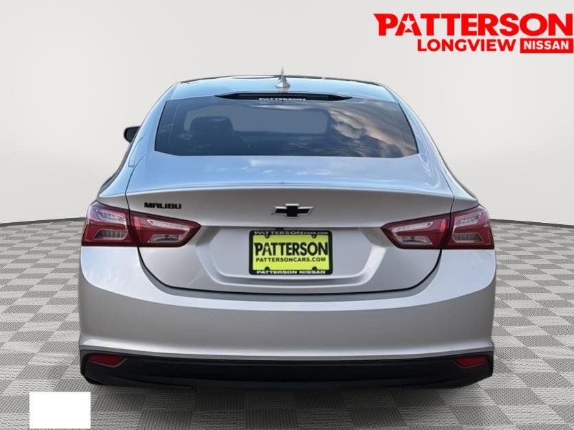 Used 2021 Silver Ice Metallic Chevrolet LT image 4