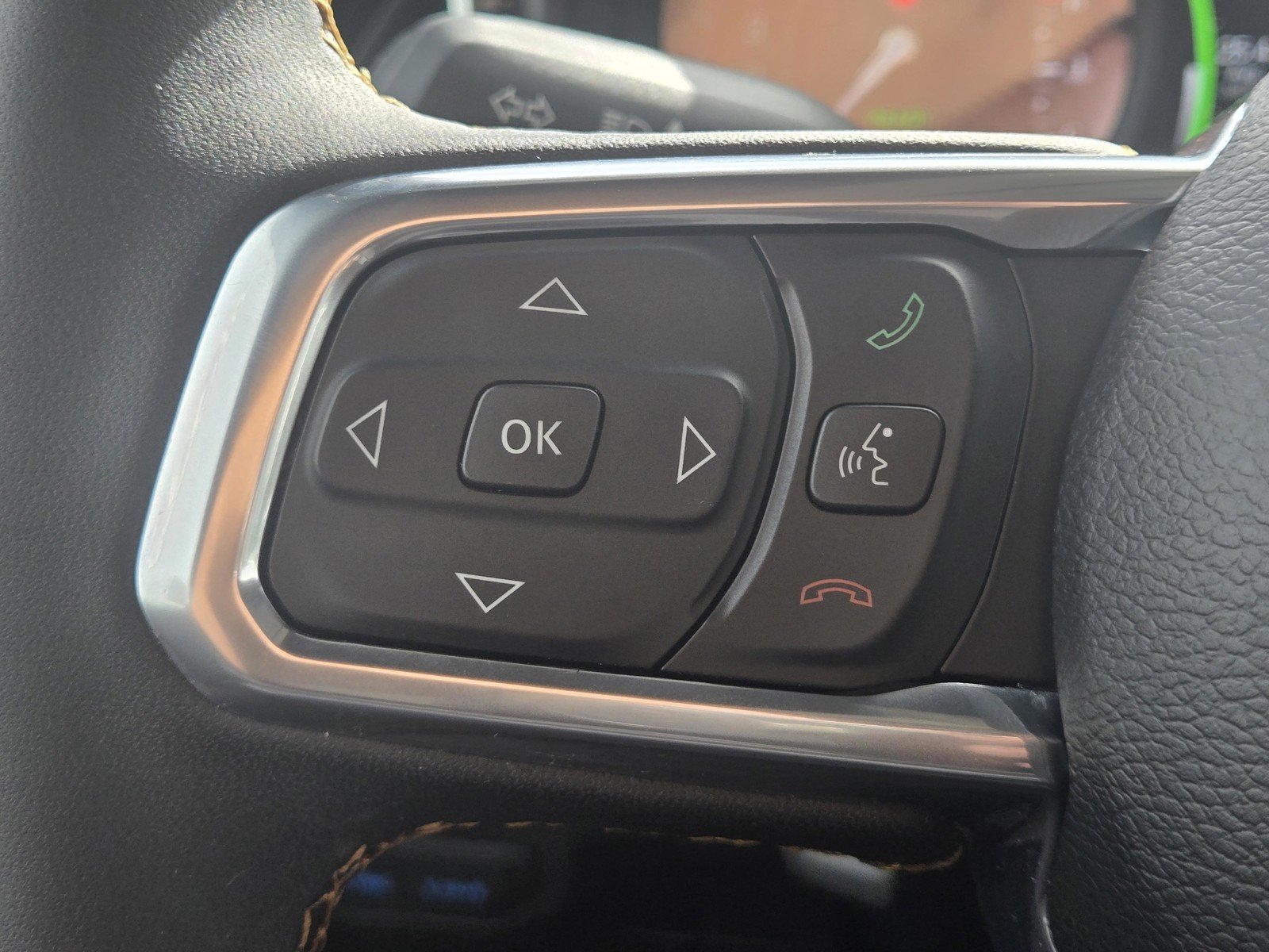 Certified Used 2024 Hydro Blue Pearlcoat Jeep Sahara image 26