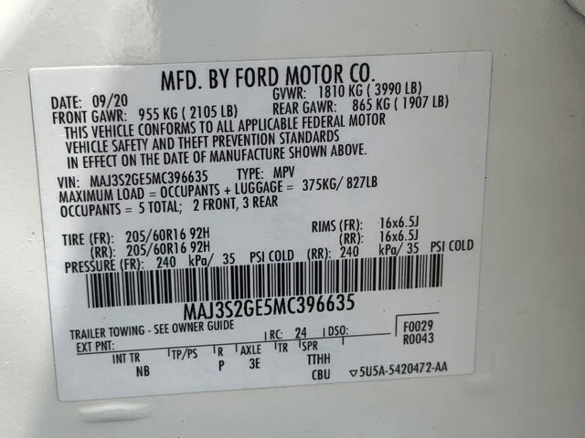 Used 2021 White Ford SE image 17