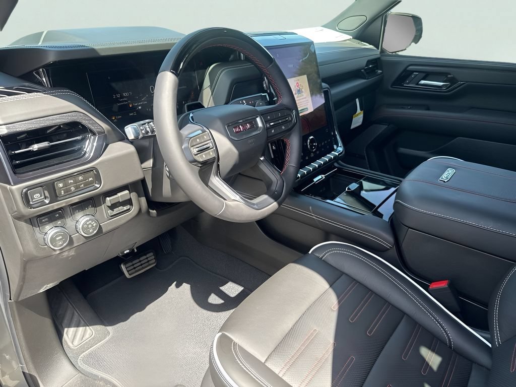 2026 GMC Yukon AT4 Ultimate - Photo 8