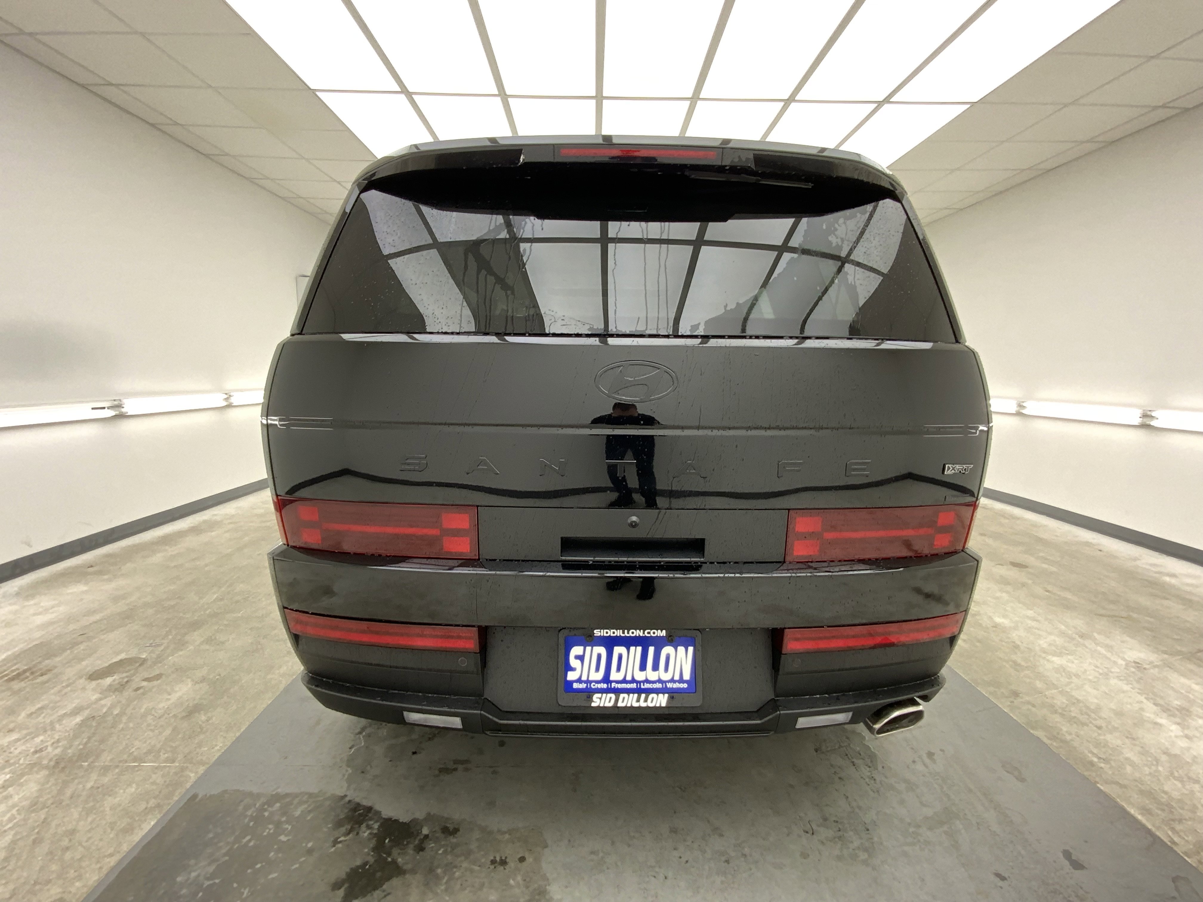 New 2026 Phantom Black Hyundai XRT image 4