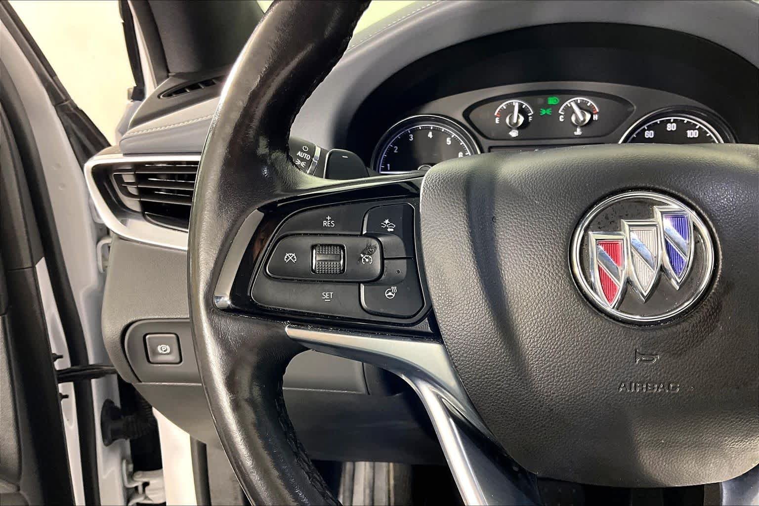 Used 2024 White Frost Tricoat Buick Essence image 23
