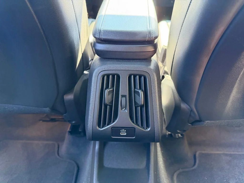 Used 2026 White BMW xDrive28i image 15