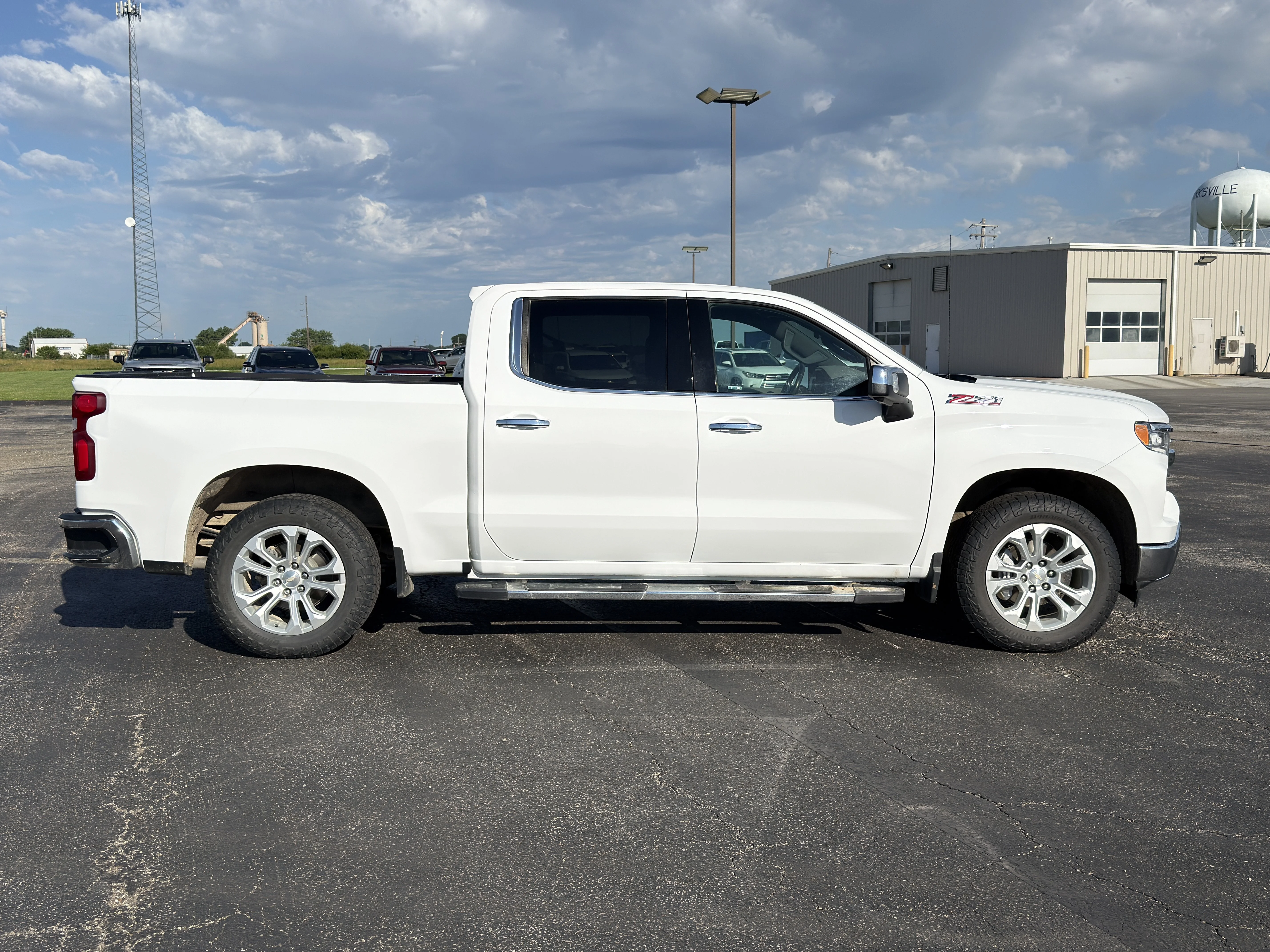Used 2022 Summit White Chevrolet LTZ image 2