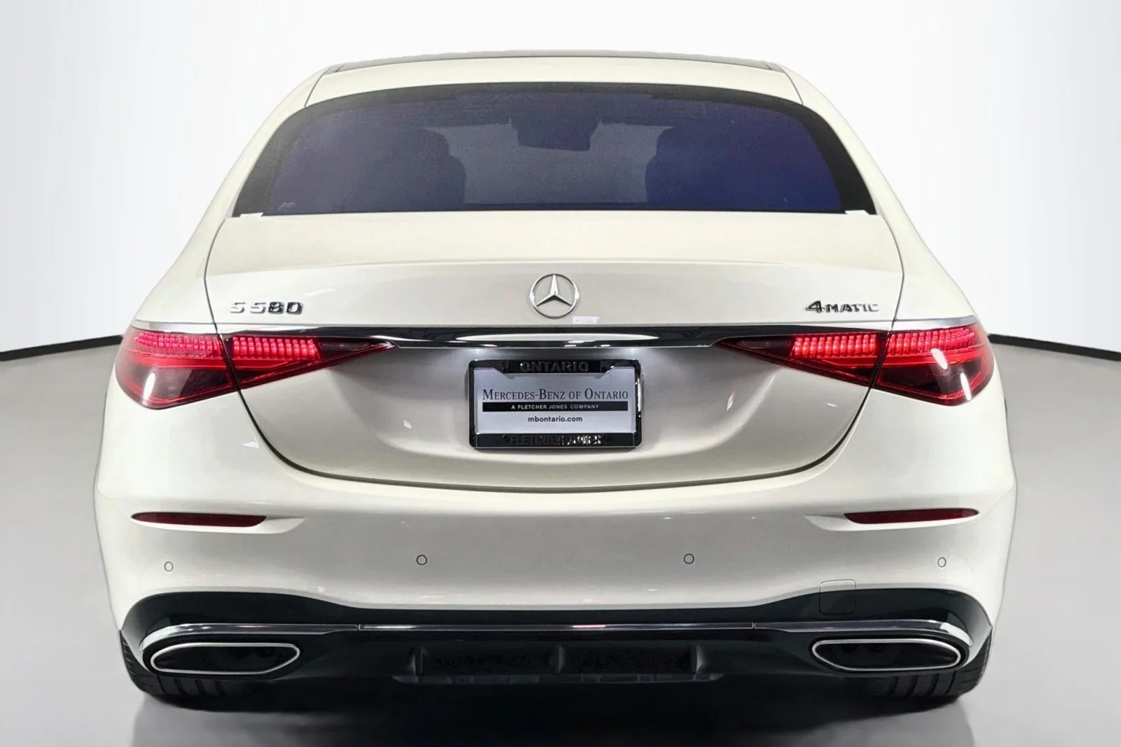 Certified Used 2023 MANUFAKTUR Diamond White Mercedes-Benz S 580 image 5