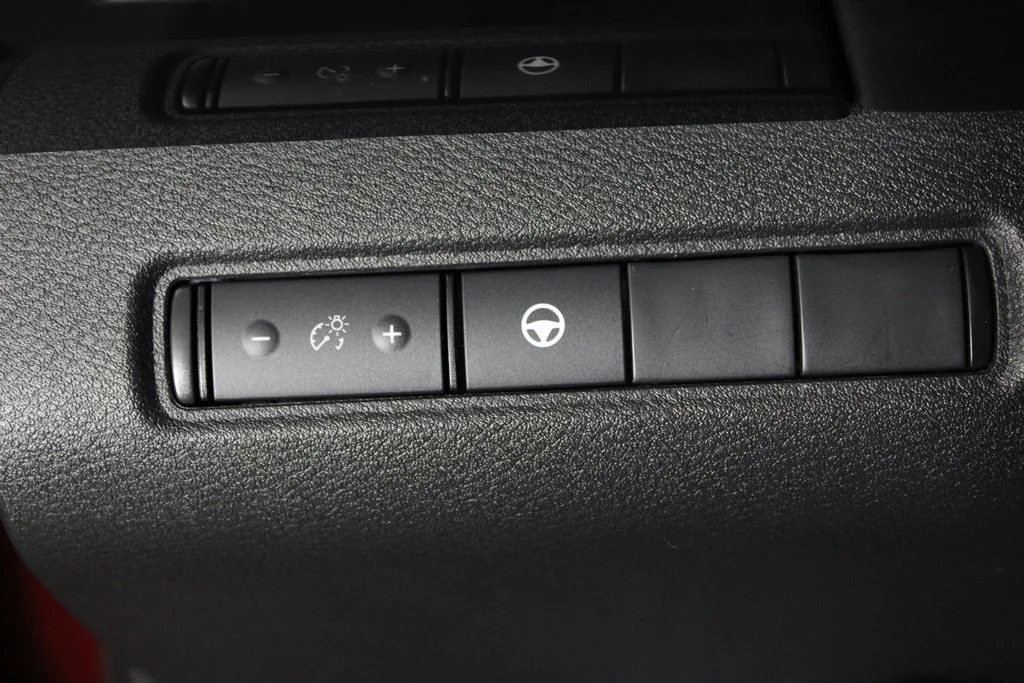 2024 Nissan Pathfinder SV - Photo 24