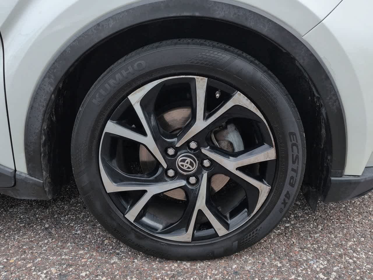 Used 2021 Blizzard Pearl Toyota XLE image 11