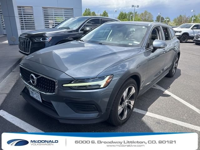 2020 Volvo V60 Cross Country T5 AWD Cross Country's photo