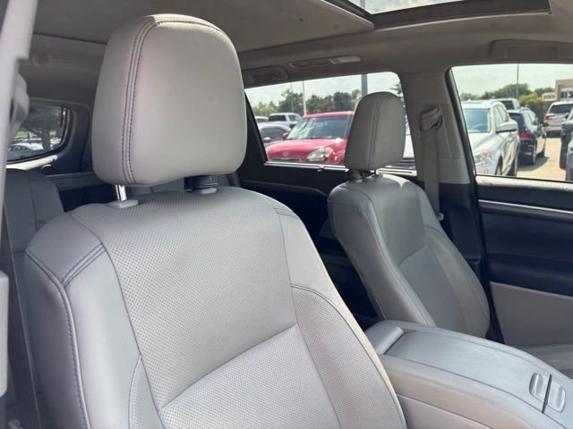 Used 2018 Predawn Gray Mica Toyota Limited Platinum image 20